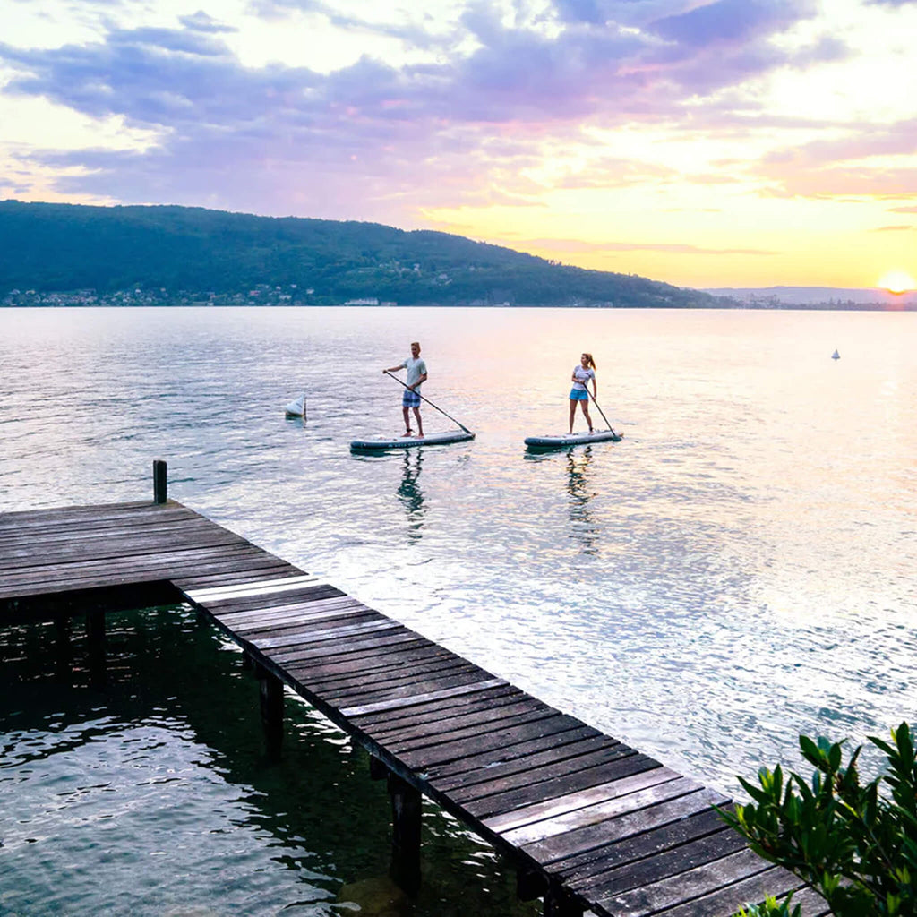 Aqua Marina Glow 10FT Tabla de Paddle Surf Hinchable (ISUP) Versátil con Sistema de Luces Ambientales y Leash de Seguridad [BT-24GL] (SAK48269)