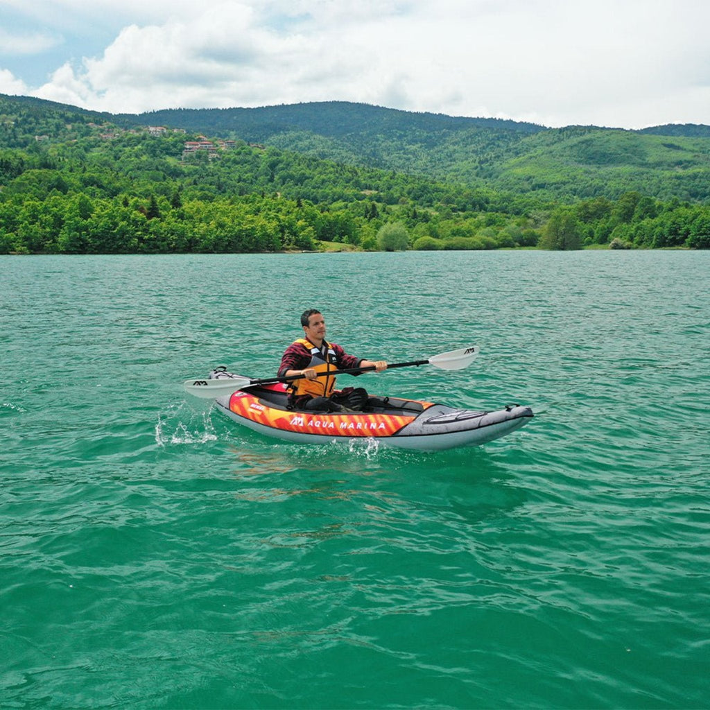Aqua Marina Memba 330 Kayak de travesía ultrarrígido para 1 persona de 10 pies con suelo de doble pared [ME-330] (SAK56789)