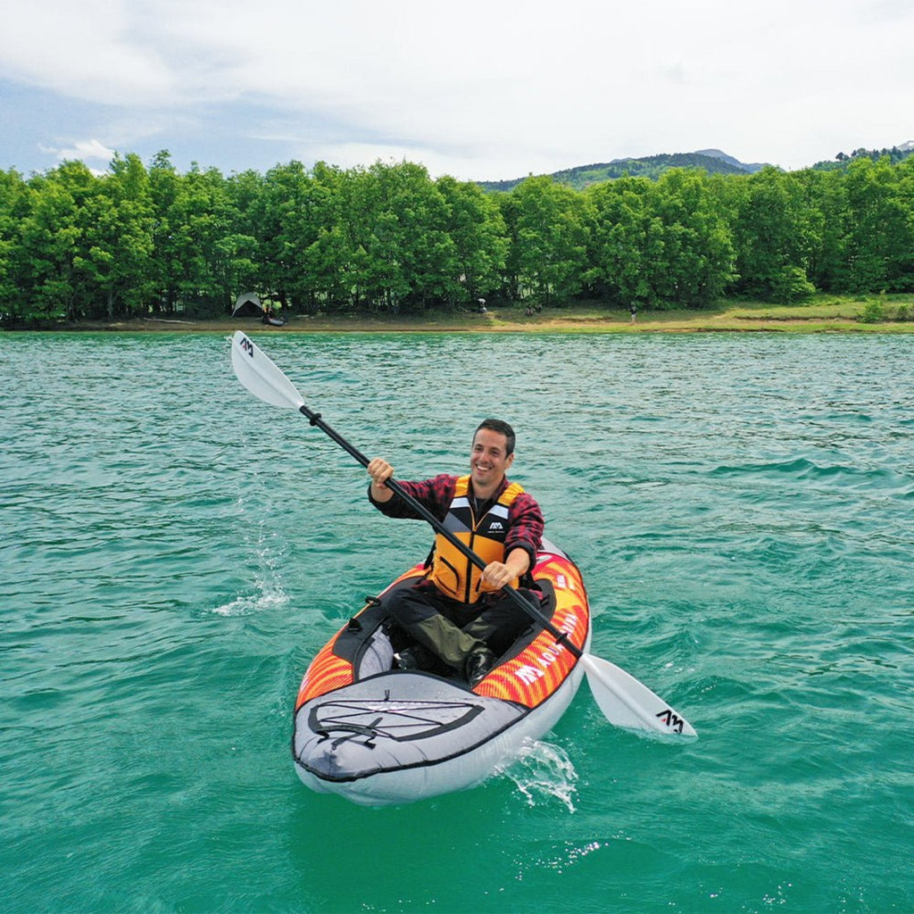 Aqua Marina Memba 330 Kayak de travesía ultrarrígido para 1 persona de 10 pies con suelo de doble pared [ME-330] (SAK56789)