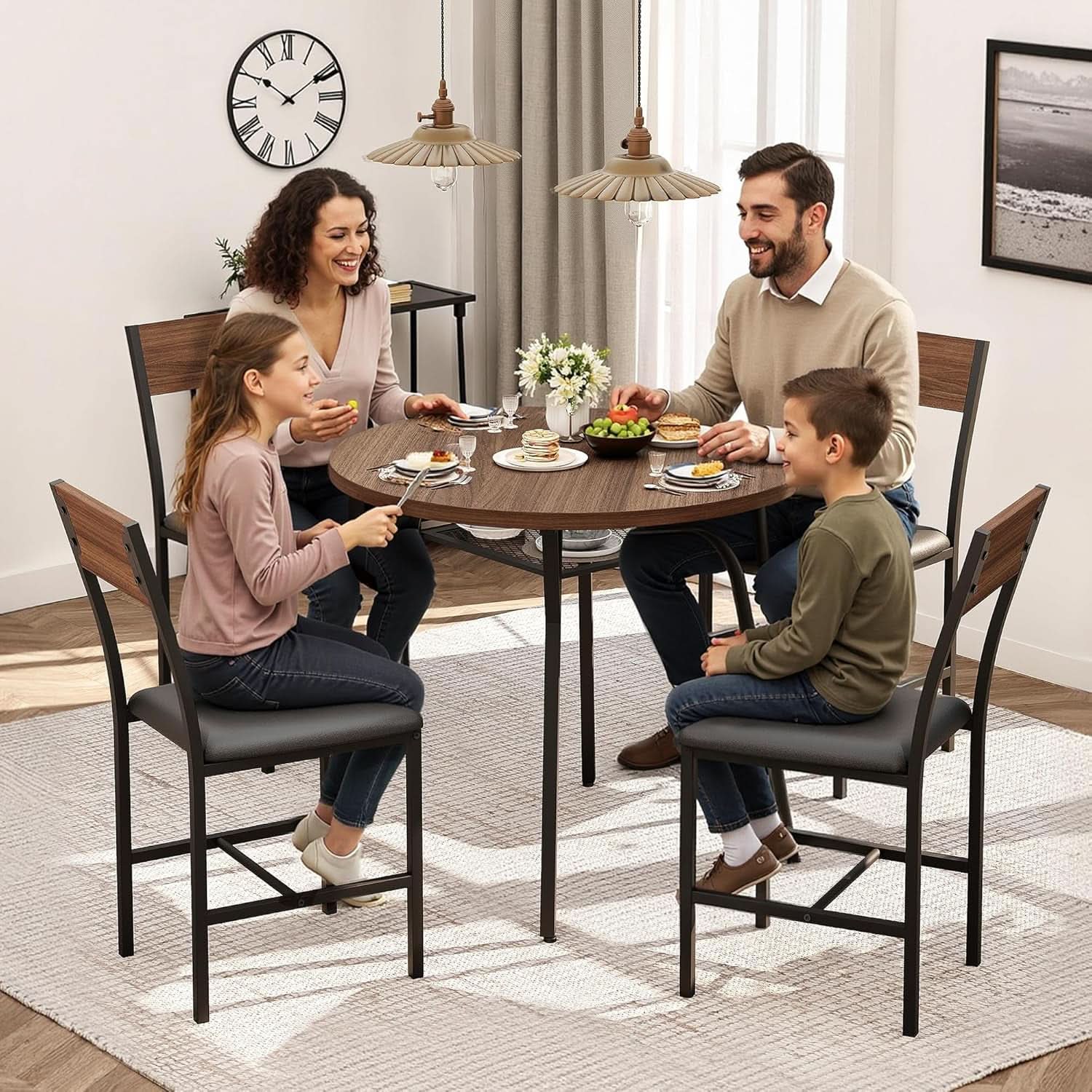 Juego de comedor redondo para cuatro personas, acabado en madera de nogal y metal