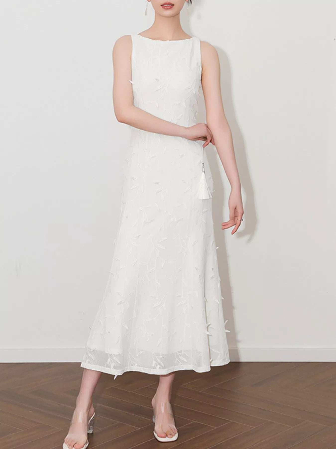 Sleeveless Floral Applique Midi Dress