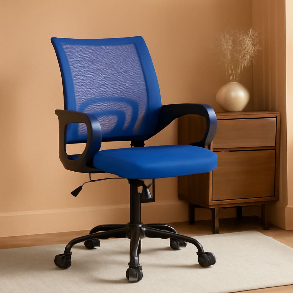 Silla de oficina ergonómica de malla azul con soporte lumbar