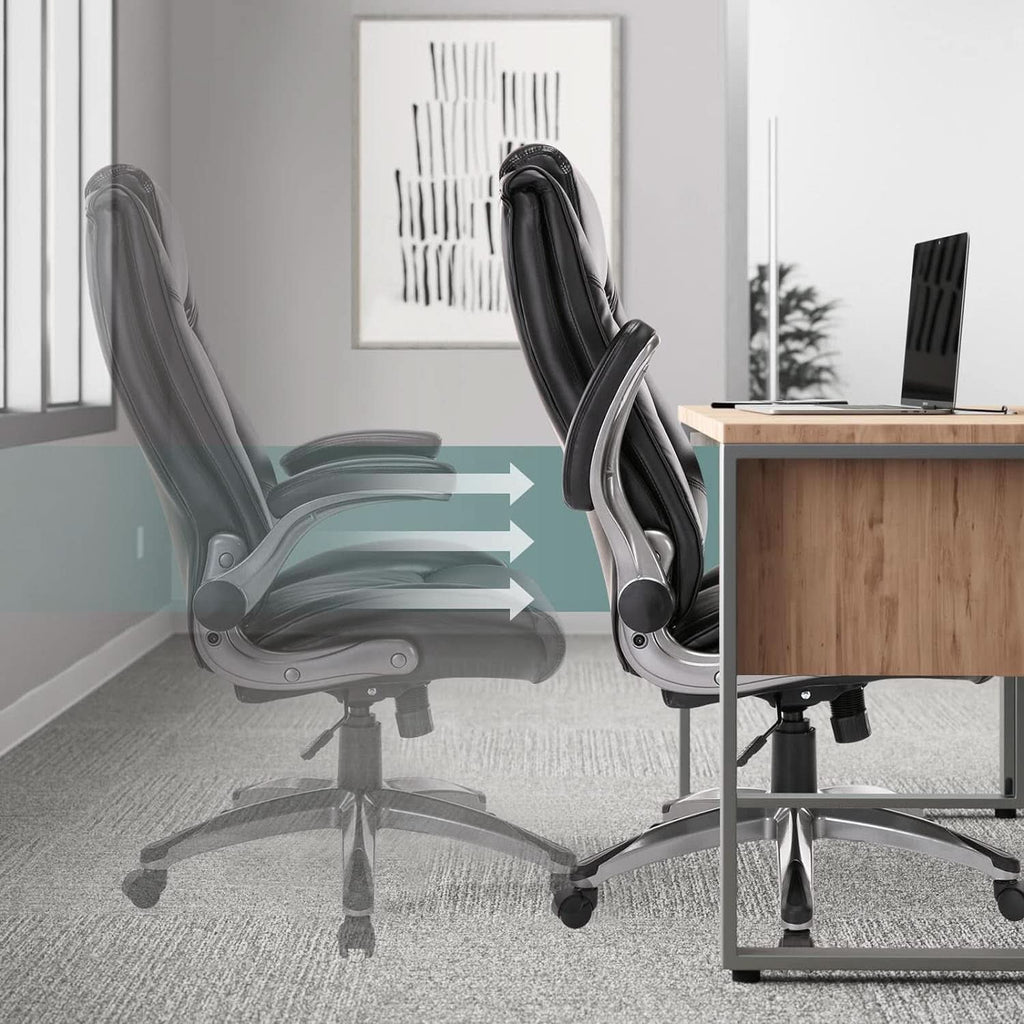 Sillón ejecutivo de oficina de piel regenerada con respaldo alto, color negro