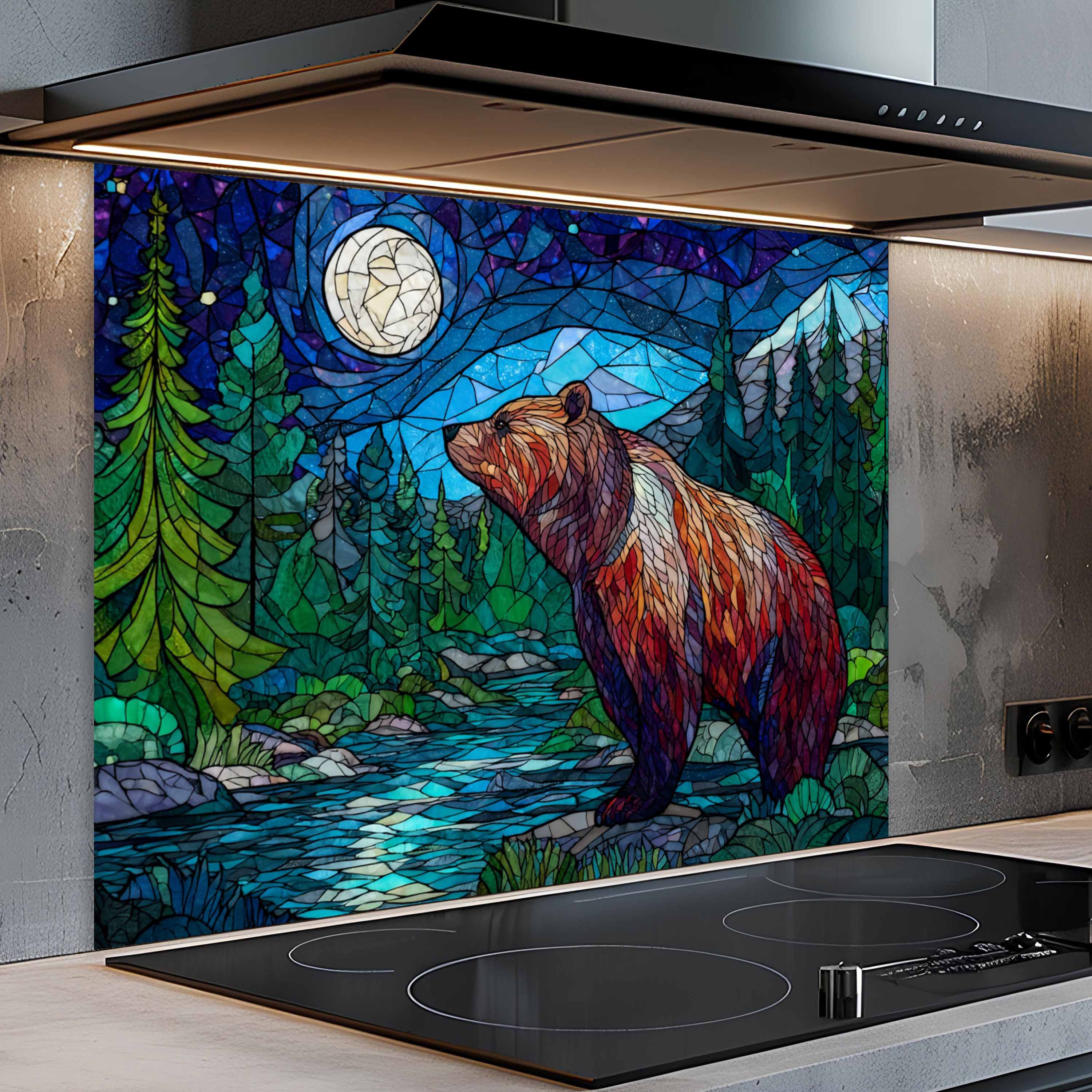 Salpicadero de cocina con diseño de oso nocturno estilo vidriera en mosaico "Moonlit Strength"