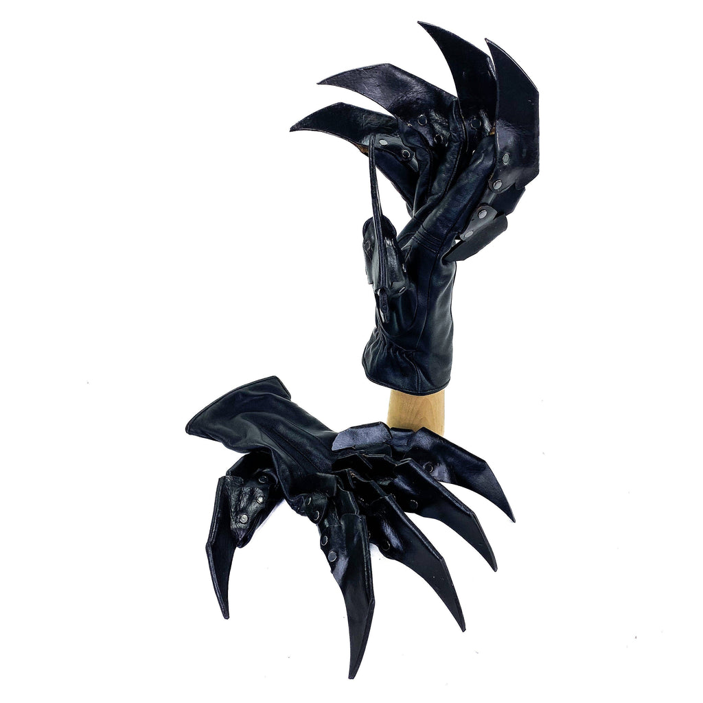 One Set of Two Handcrafted Genuine Leather Gloves with Claws in Black