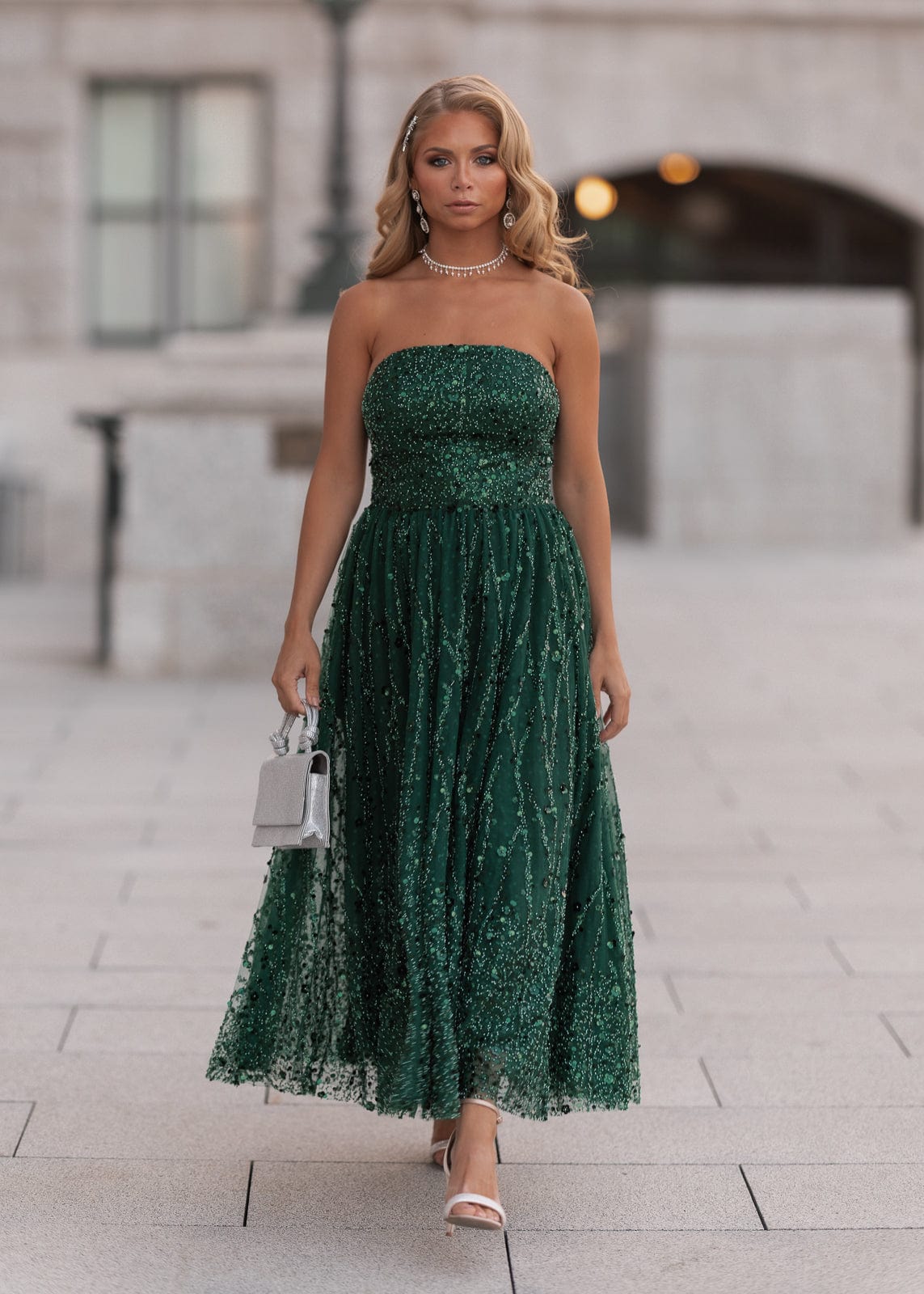 Vestido midi con corsé de lentejuelas sin tirantes Elphie - Verde