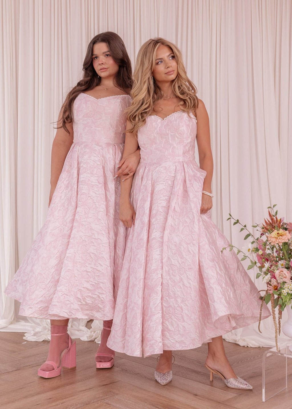 Vestido Kelly - Edición Lazo Rosa🎗️