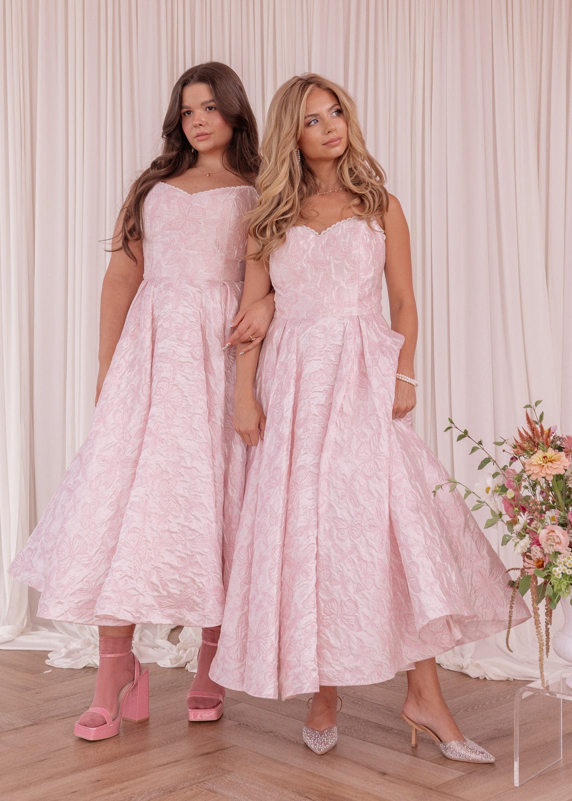 Vestido Kelly - Edición Lazo Rosa🎗️