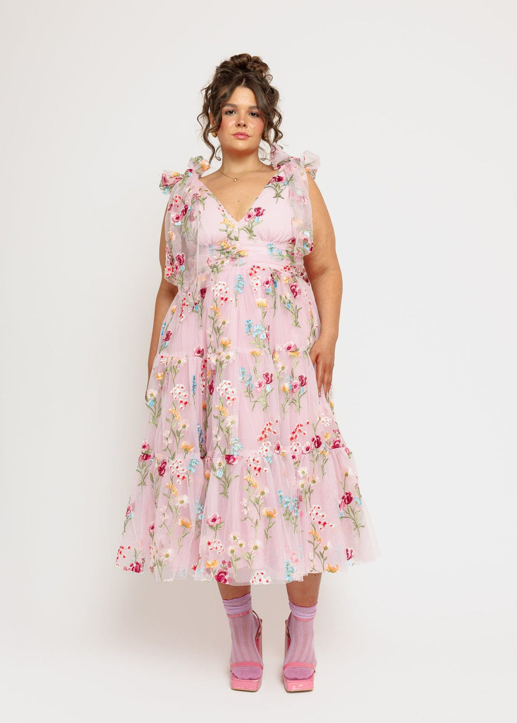 Vestido midi con bordado floral Margaret rosa