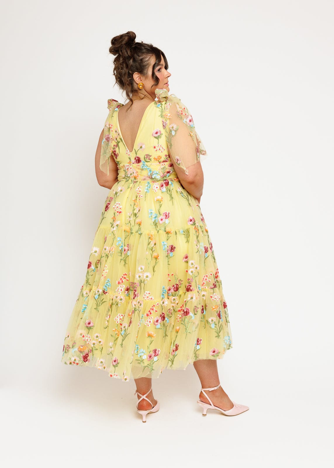 Vestido Midi Amarillo Bordado Floral Margaret