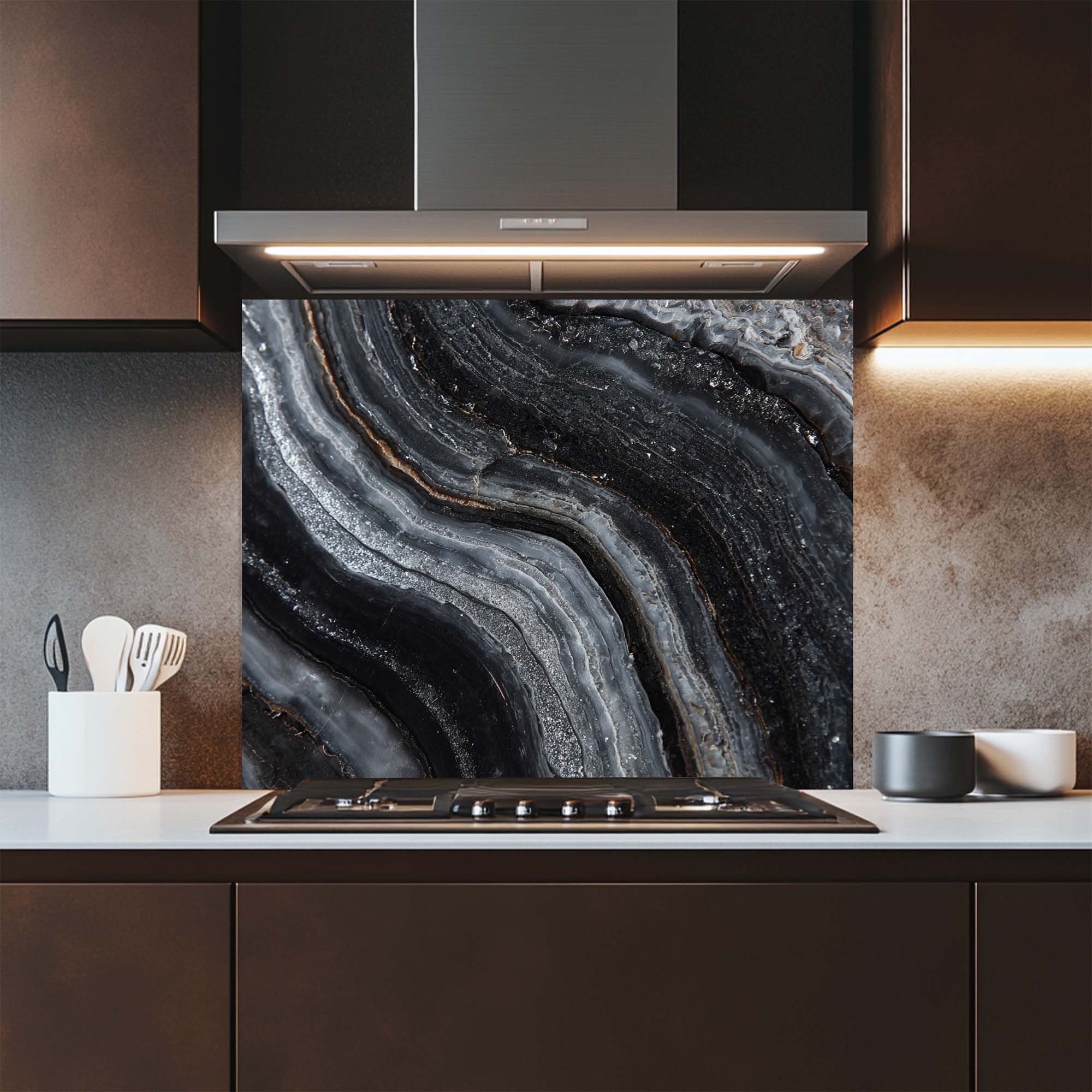 Vetas de Obsidiana – Salpicadero de Vidrio Templado para Cocina | Salpicadero Monocromático de Lujo